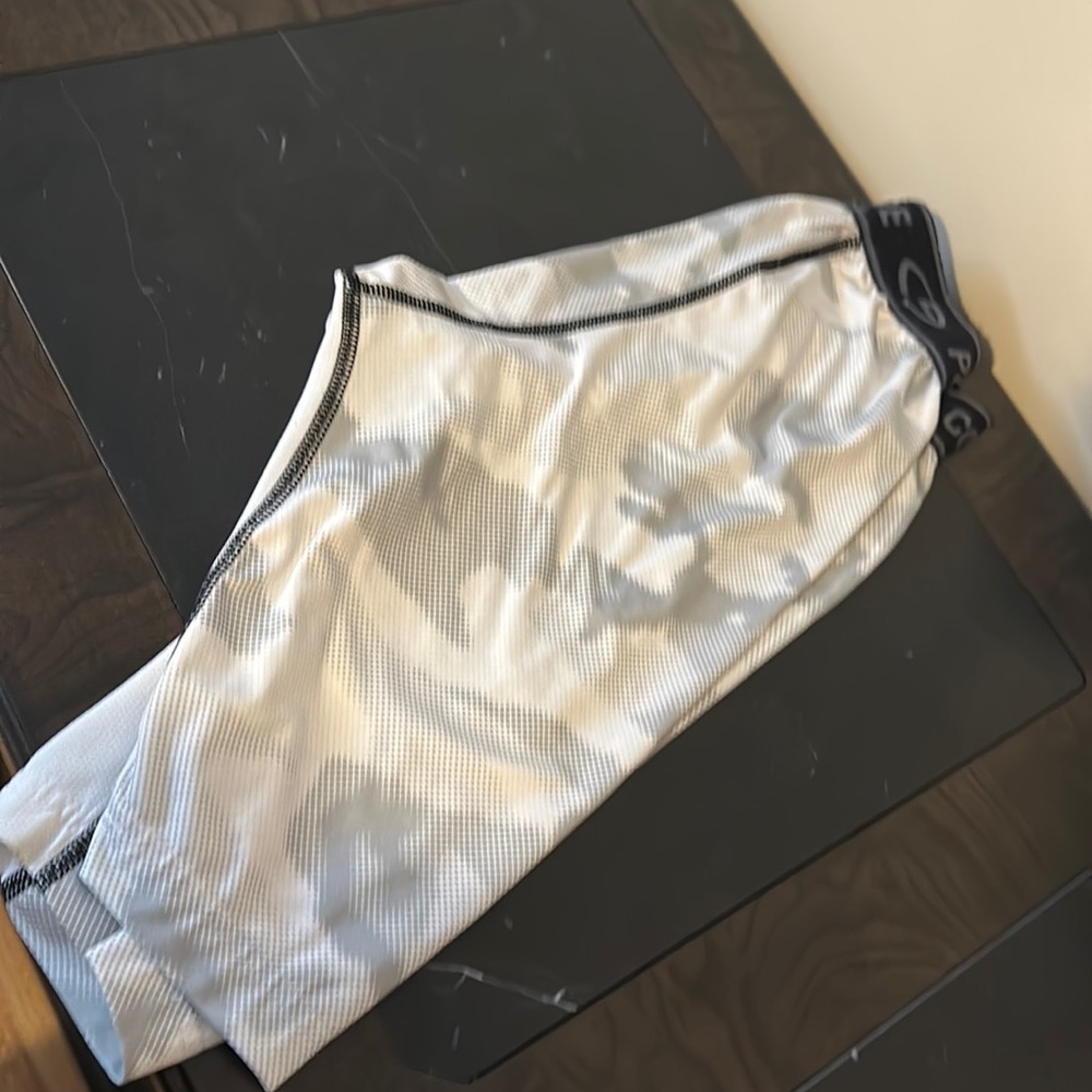 Small that fits like and XS workout